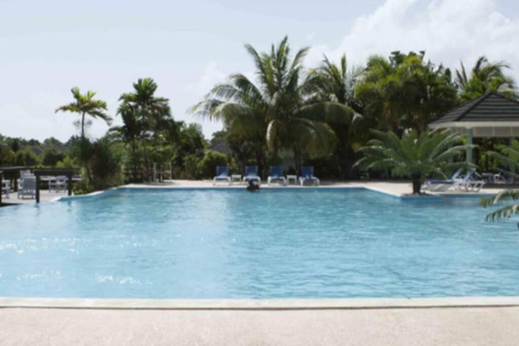 Ocho Rios Ocean Escape Appartement Richmond Buitenkant foto